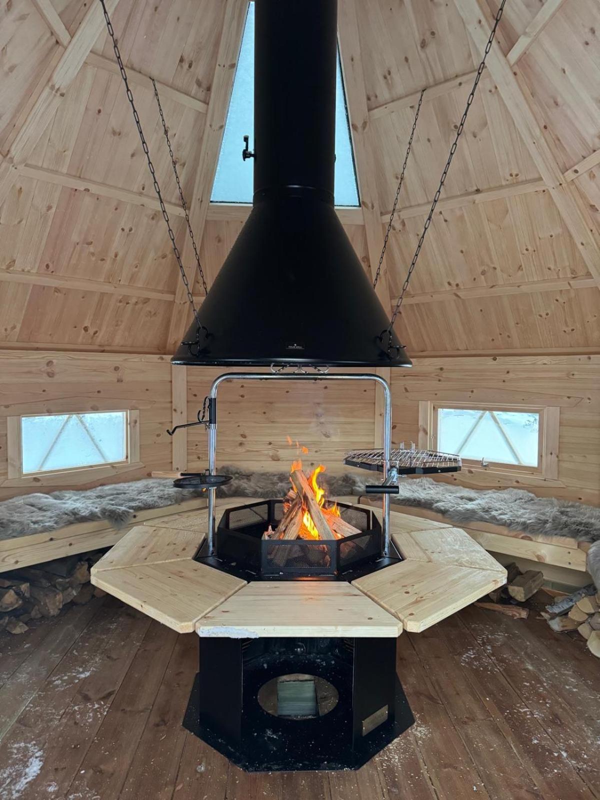 Lakeside Holiday Home ロヴァニエミ エクステリア 写真